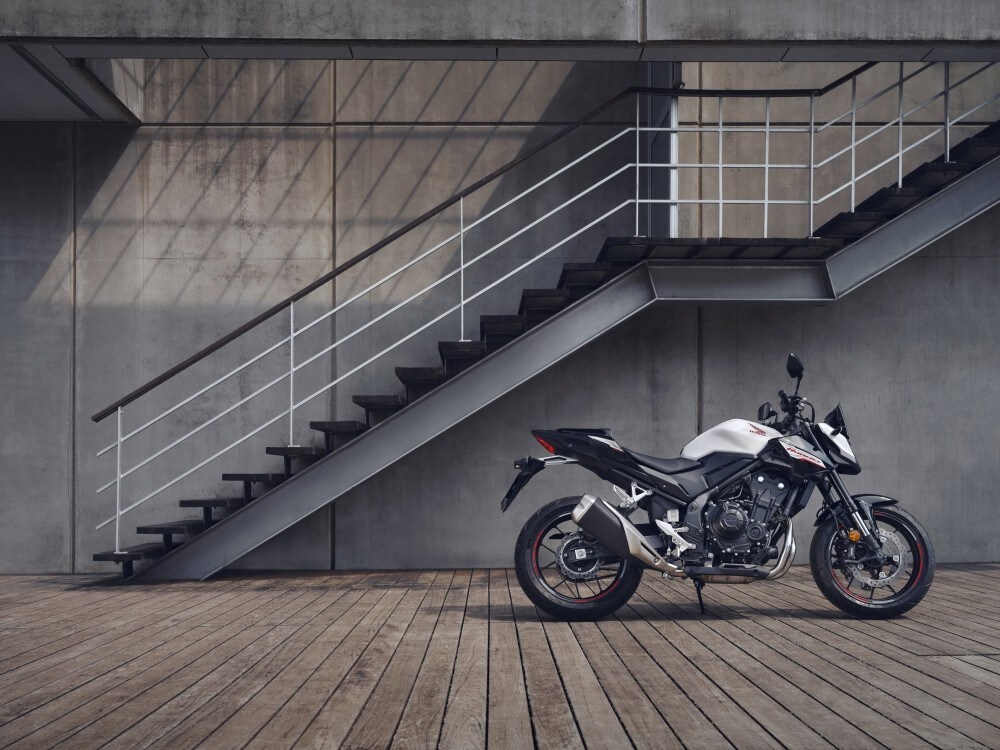 Honda Hornet 500: tutte le immagini