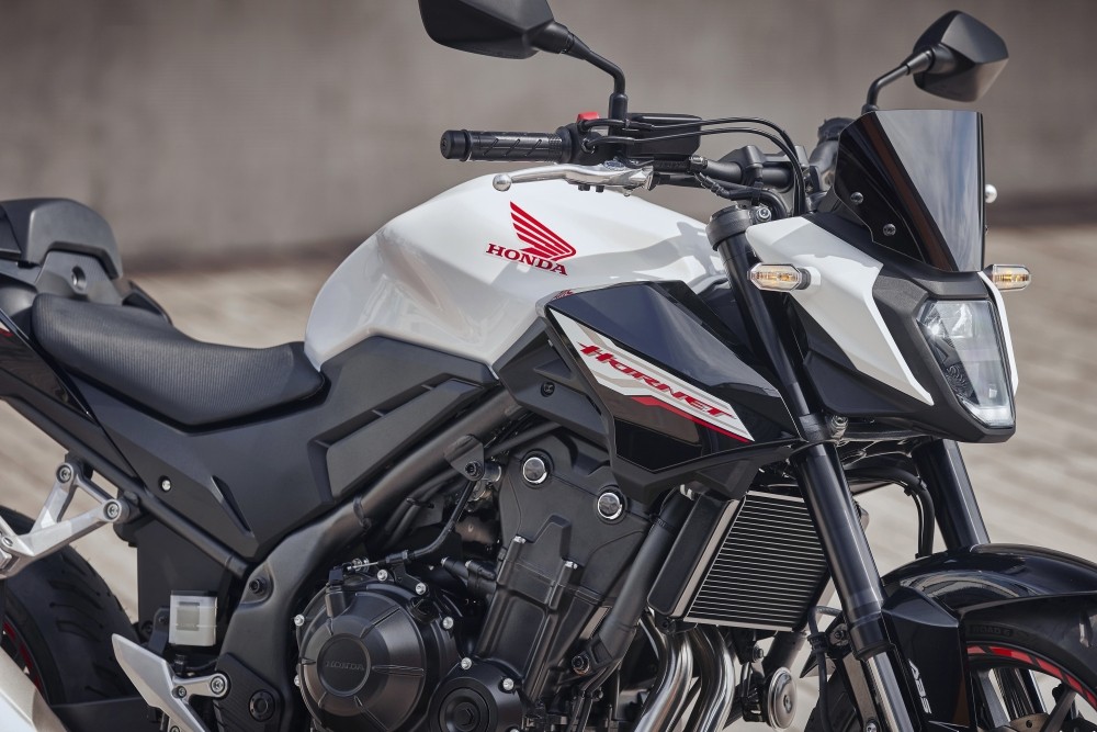 Honda Hornet 500: tutte le immagini