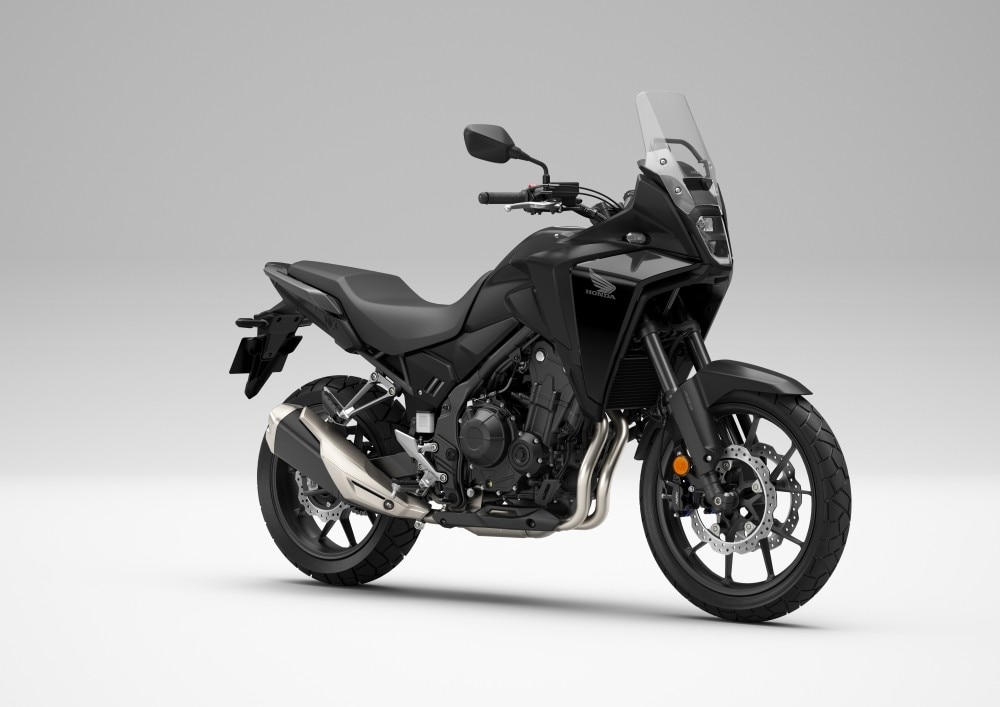 Honda NX500: tutte le immagini