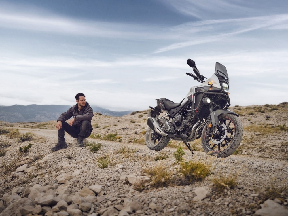 Honda NX500: tutte le immagini