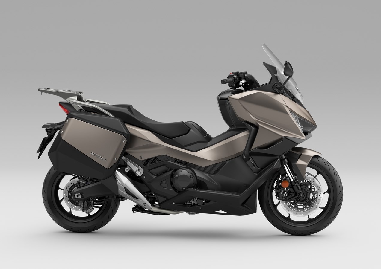 Honda Forza 750