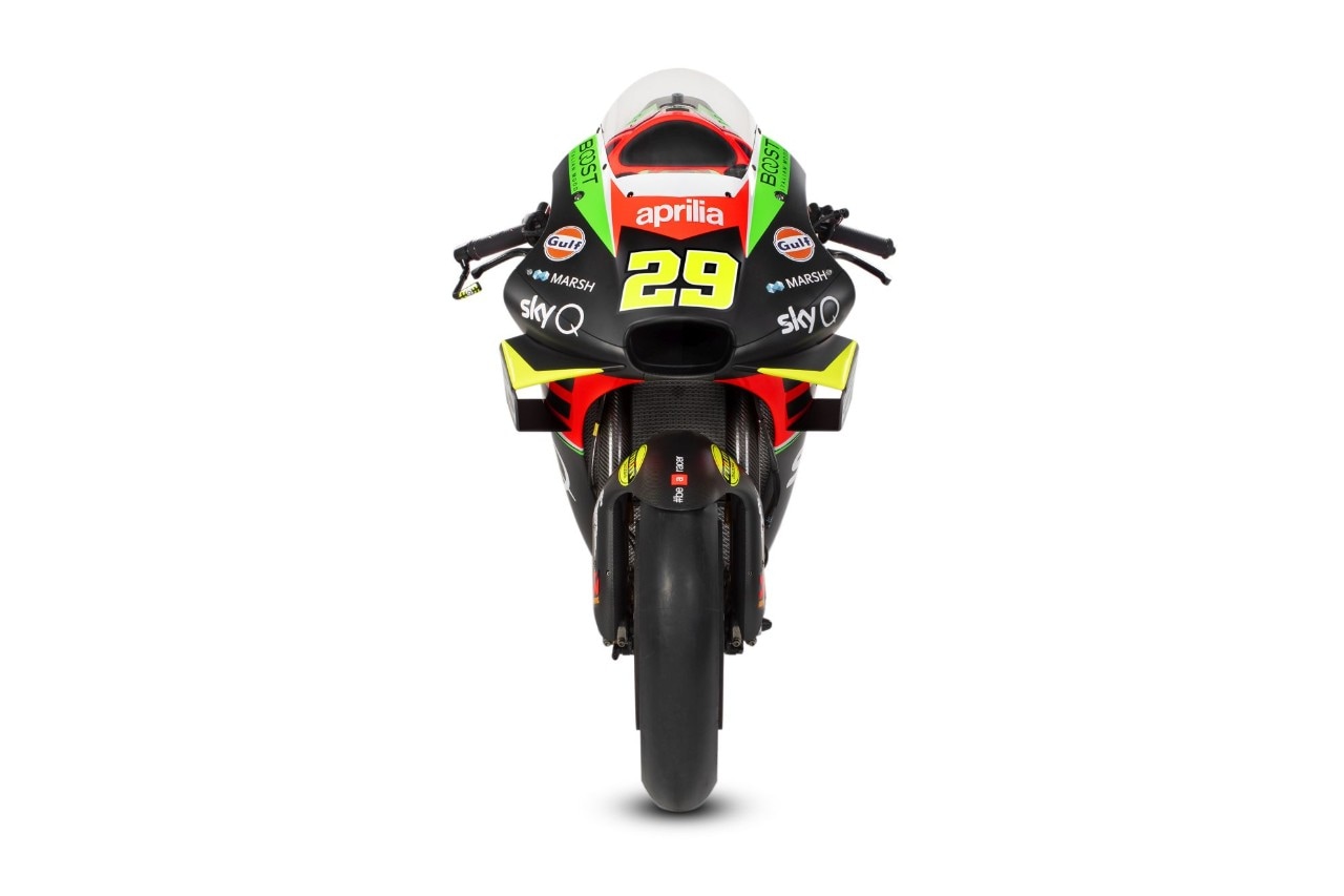 Aprilia svela la RS-GP, la MotoGP di Iannone ed Espargarò
