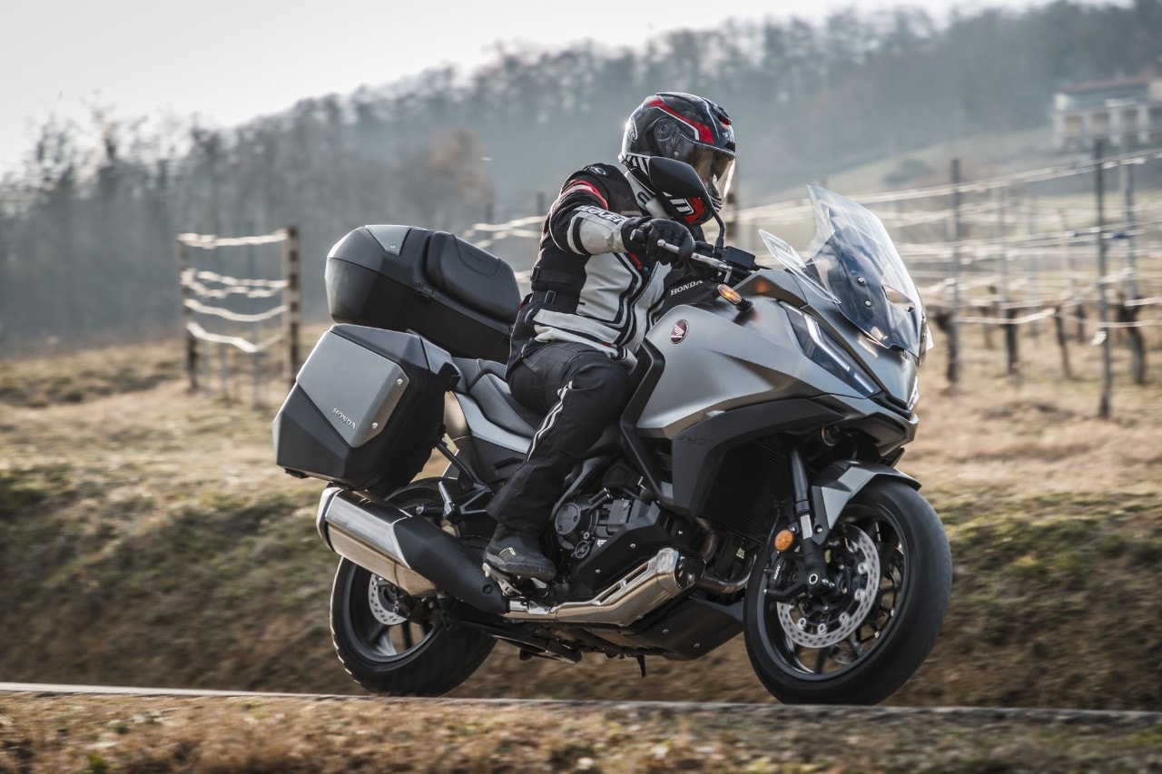 Honda NT1100 DCT VS Yamaha Tracer 9 GT: viaggiatori cercasi