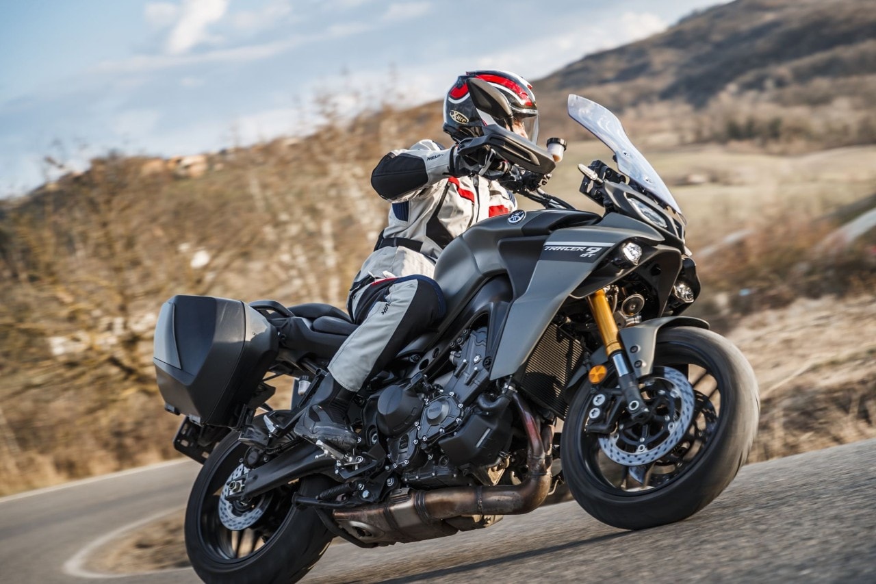 Honda NT1100 DCT VS Yamaha Tracer 9 GT: viaggiatori cercasi