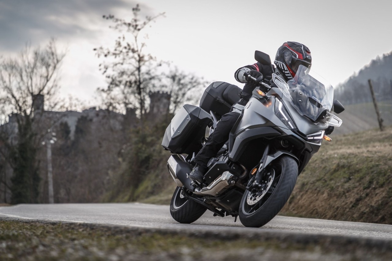 Honda NT1100 DCT VS Yamaha Tracer 9 GT: viaggiatori cercasi