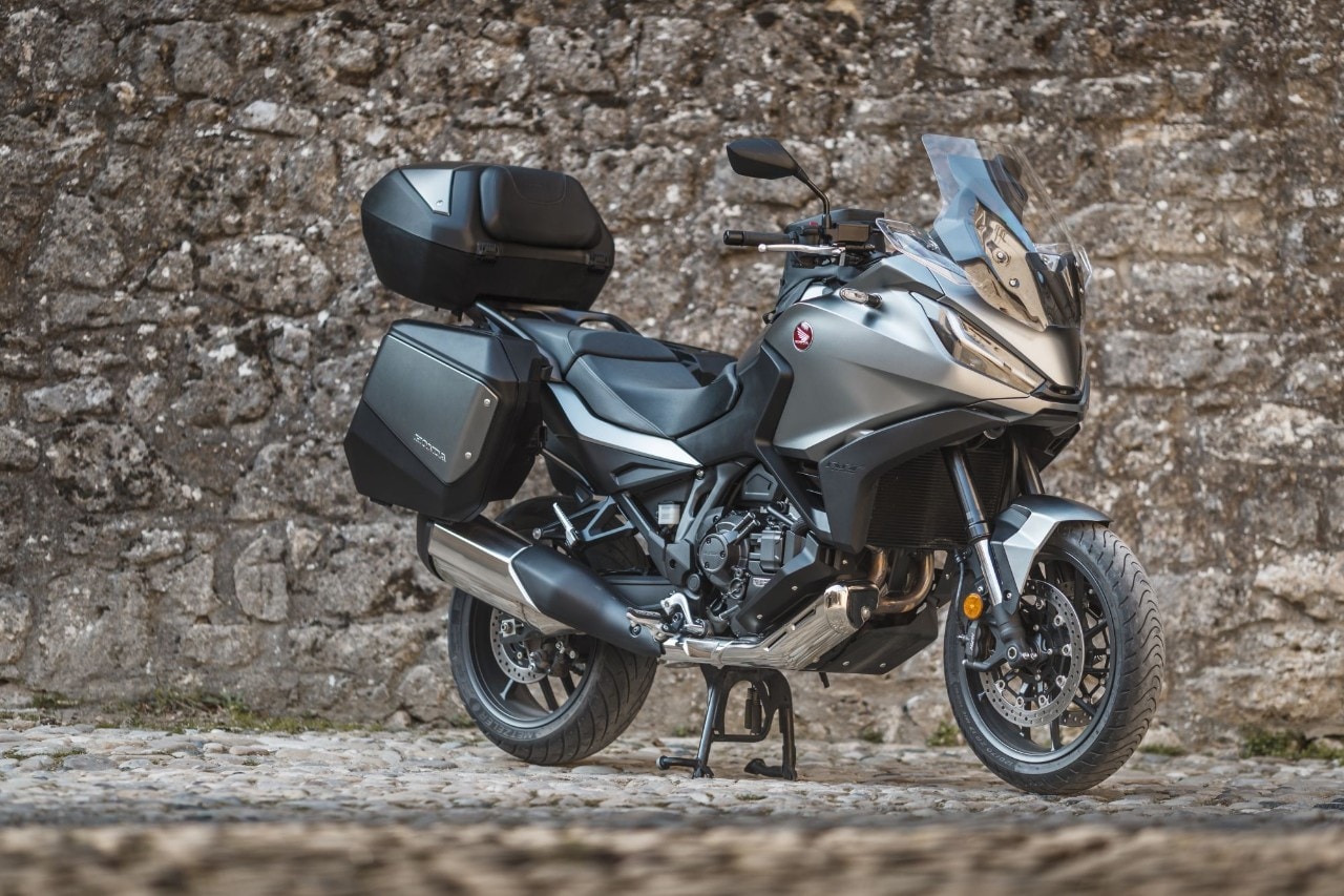 Honda NT1100 DCT VS Yamaha Tracer 9 GT: viaggiatori cercasi