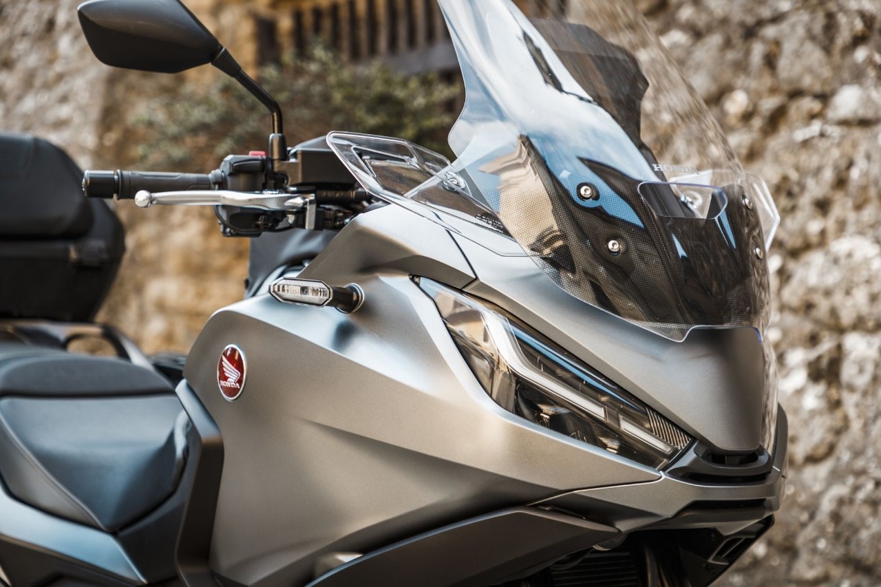 Honda NT1100 DCT VS Yamaha Tracer 9 GT: viaggiatori cercasi