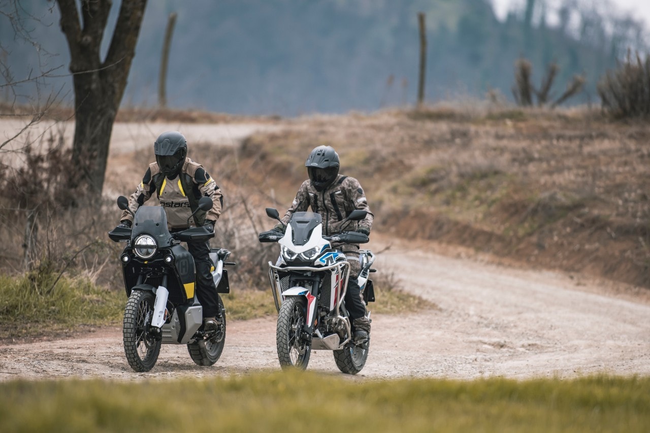 Honda Africa Twin 1100 VS Husqvarna Norden 901: non  SOLO rally!