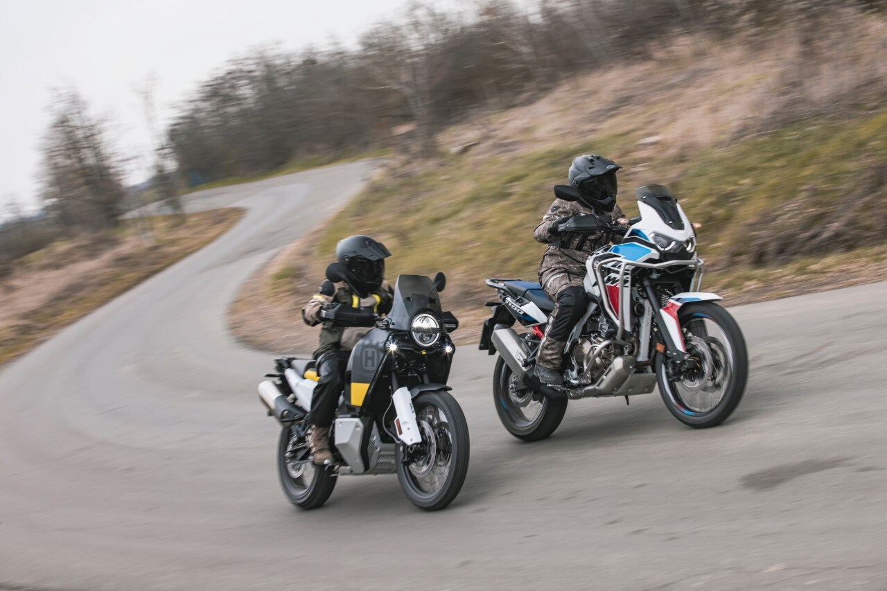 Honda Africa Twin 1100 VS Husqvarna Norden 901: non  SOLO rally!