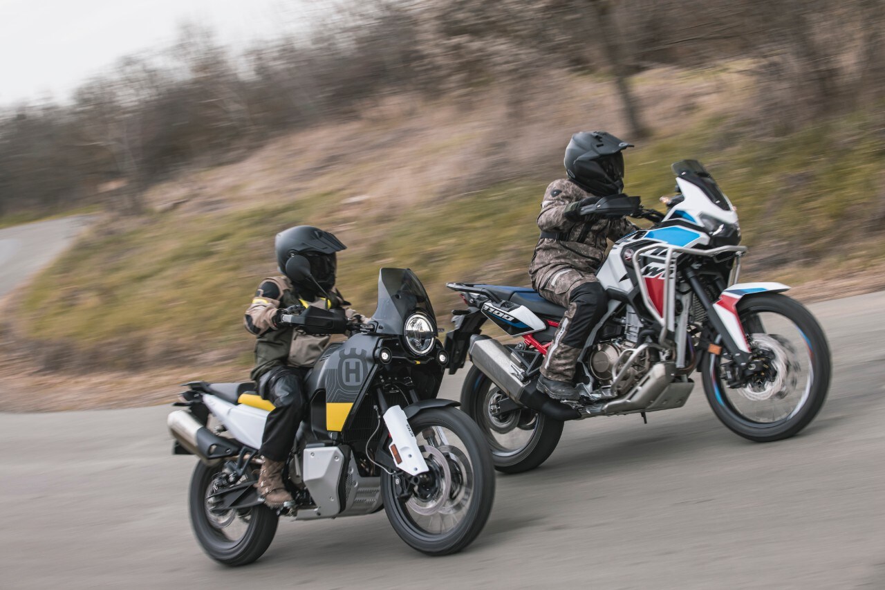 Honda Africa Twin 1100 VS Husqvarna Norden 901: non  SOLO rally!
