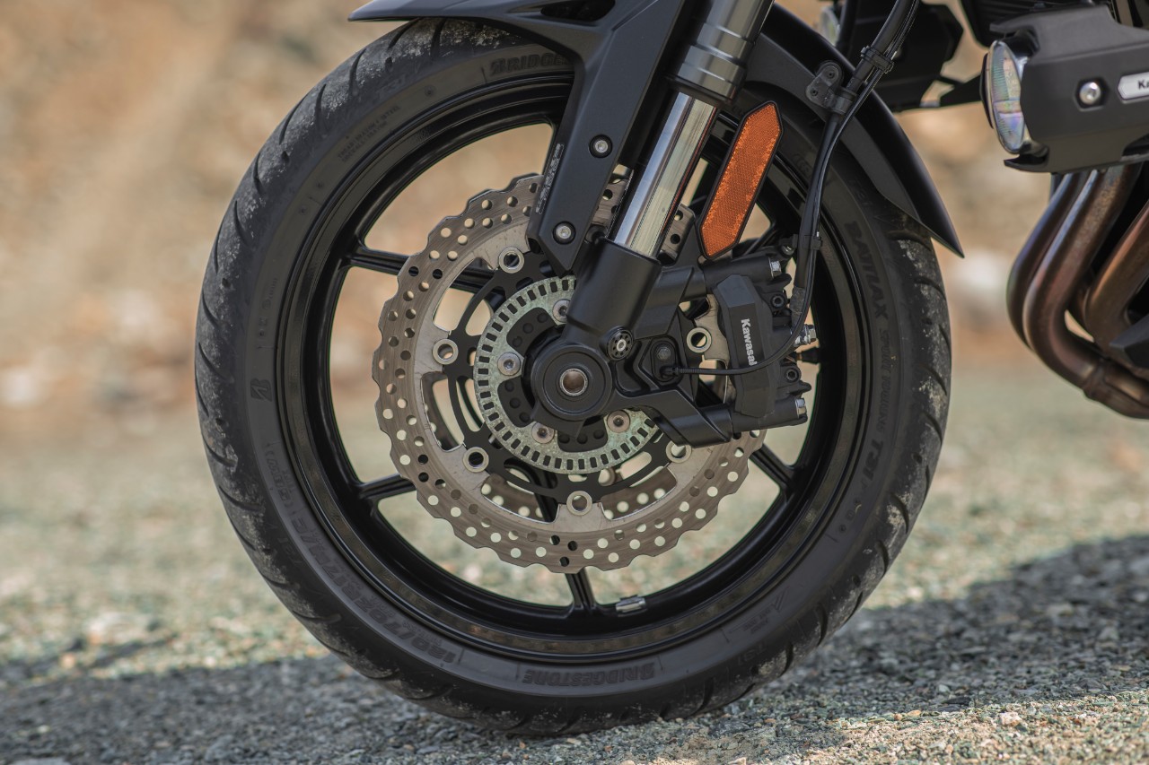 Kawasaki Versys 1000 SE Grand Tourer VS Suzuki GSX-S 1000 GT, variazioni sul tema!