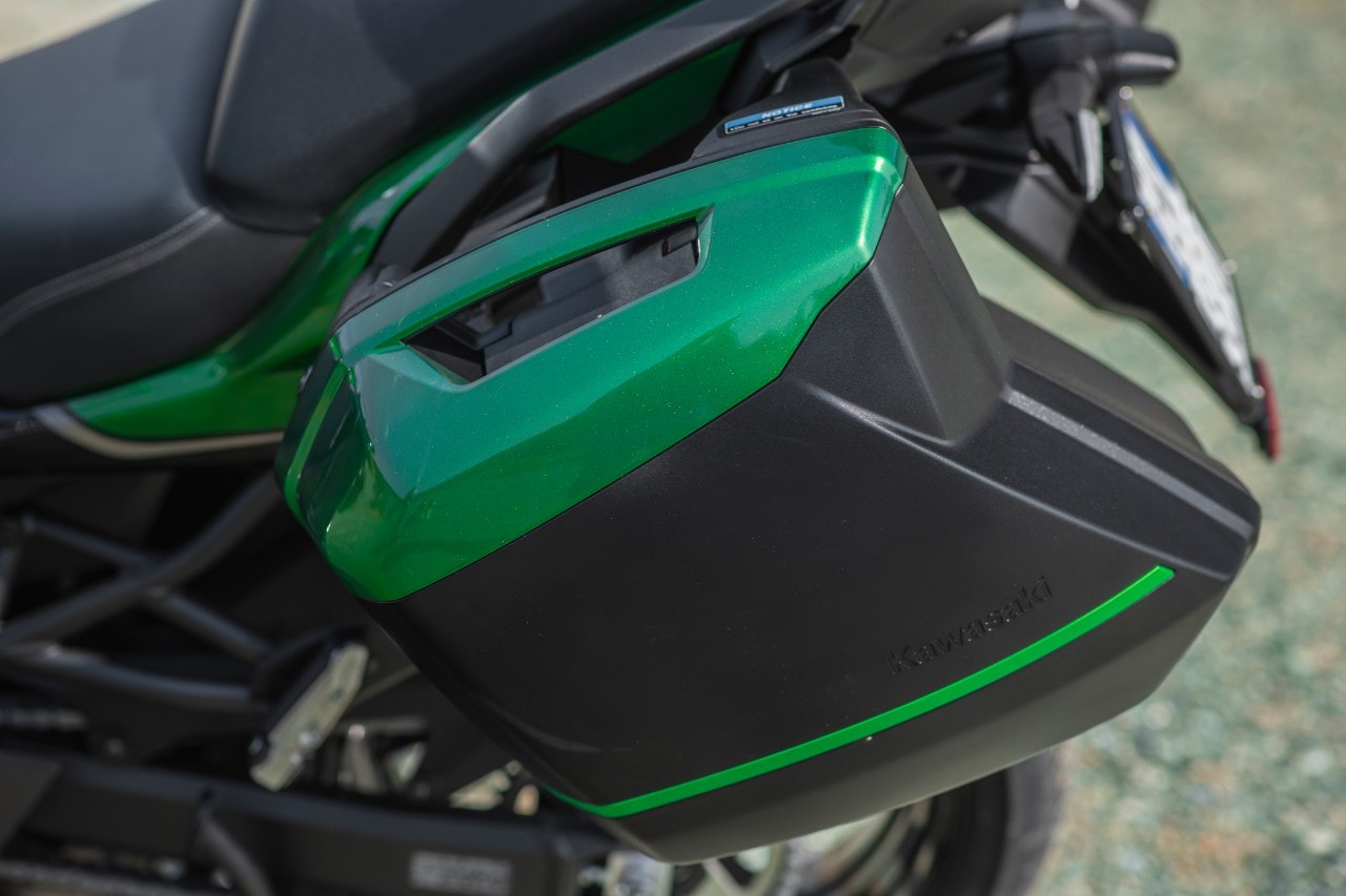 Kawasaki Versys 1000 SE Grand Tourer VS Suzuki GSX-S 1000 GT, variazioni sul tema!