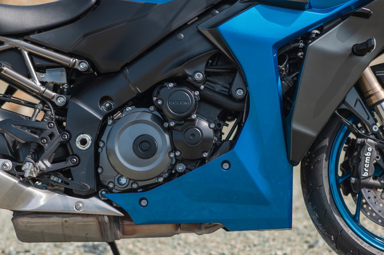 Kawasaki Versys 1000 SE Grand Tourer VS Suzuki GSX-S 1000 GT, variazioni sul tema!