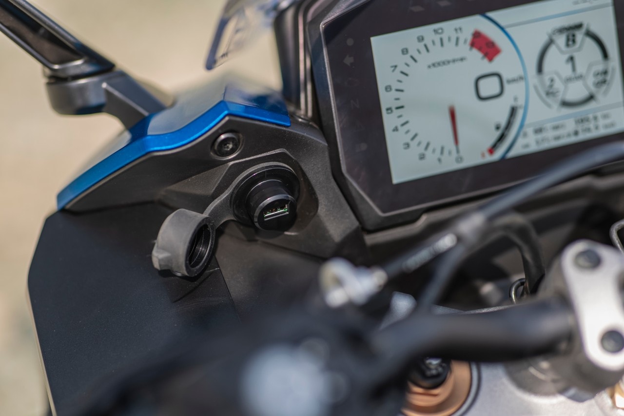 Kawasaki Versys 1000 SE Grand Tourer VS Suzuki GSX-S 1000 GT, variazioni sul tema!