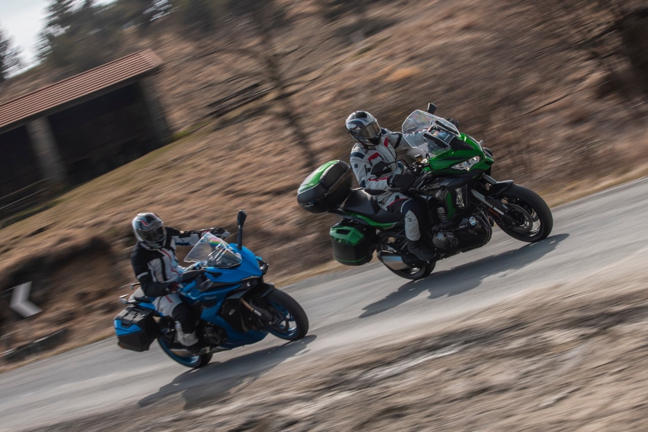Kawasaki Versys 1000 SE Grand Tourer VS Suzuki GSX-S 1000 GT, variazioni sul tema!