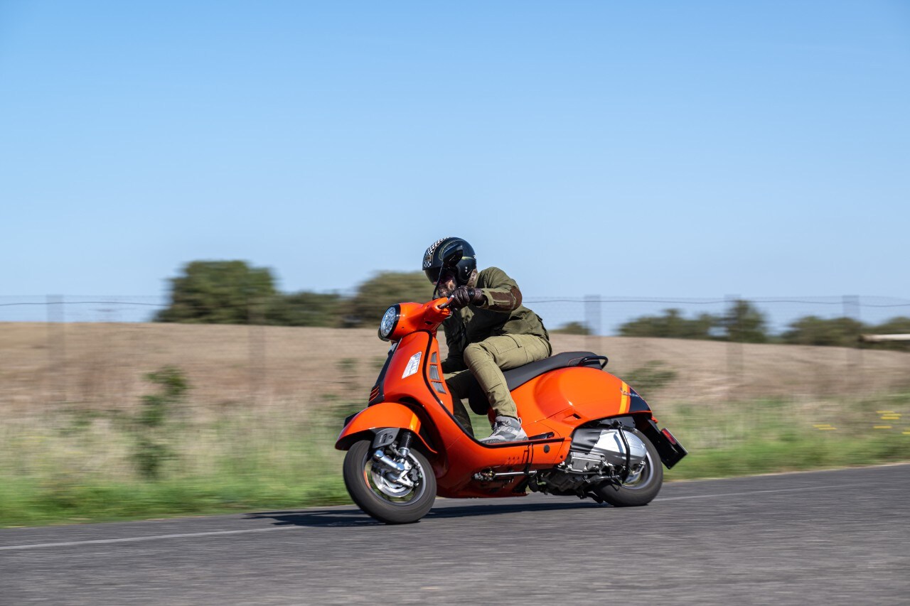 Vespa GTS