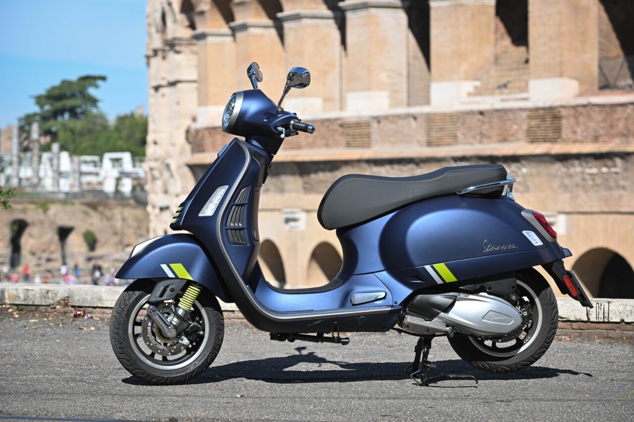 Vespa GTS
