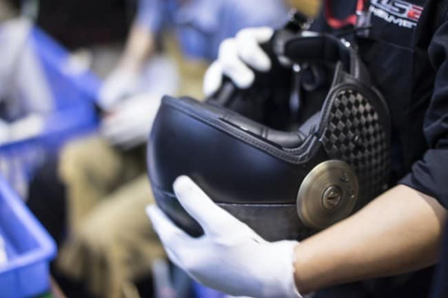 Omologazione FIM: bufera in arrivo per i caschi?