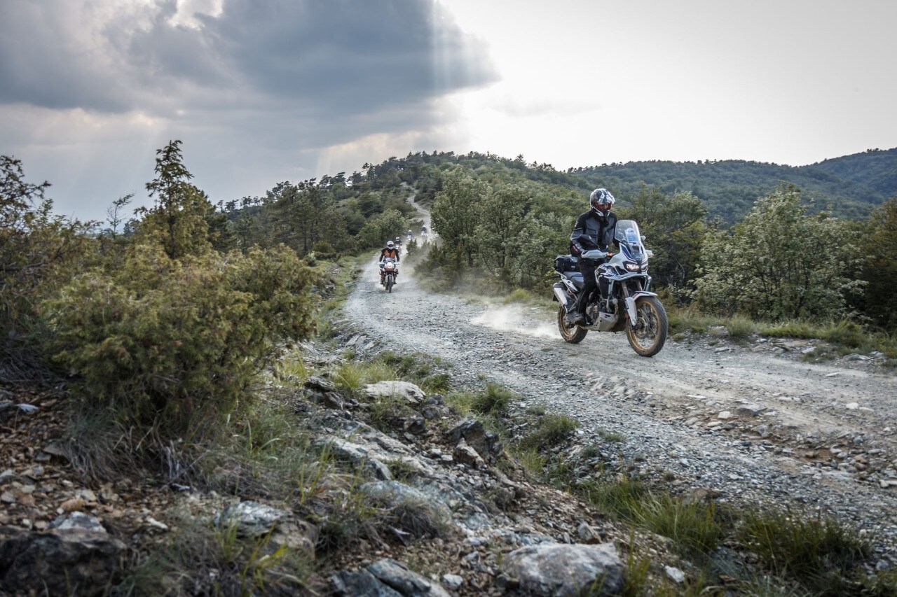 Sestriere, il pianeta delle maxienduro