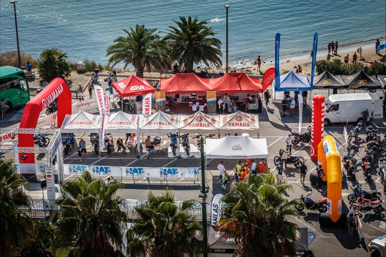 Sestriere, il pianeta delle maxienduro