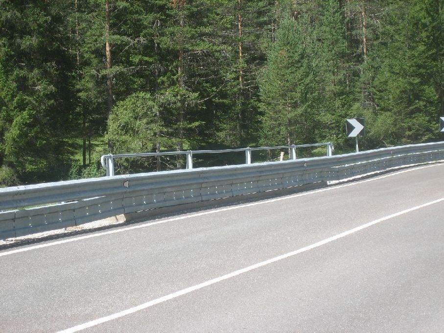 Guardrail moto: un decreto che poteva essere migliore. Ecco perché