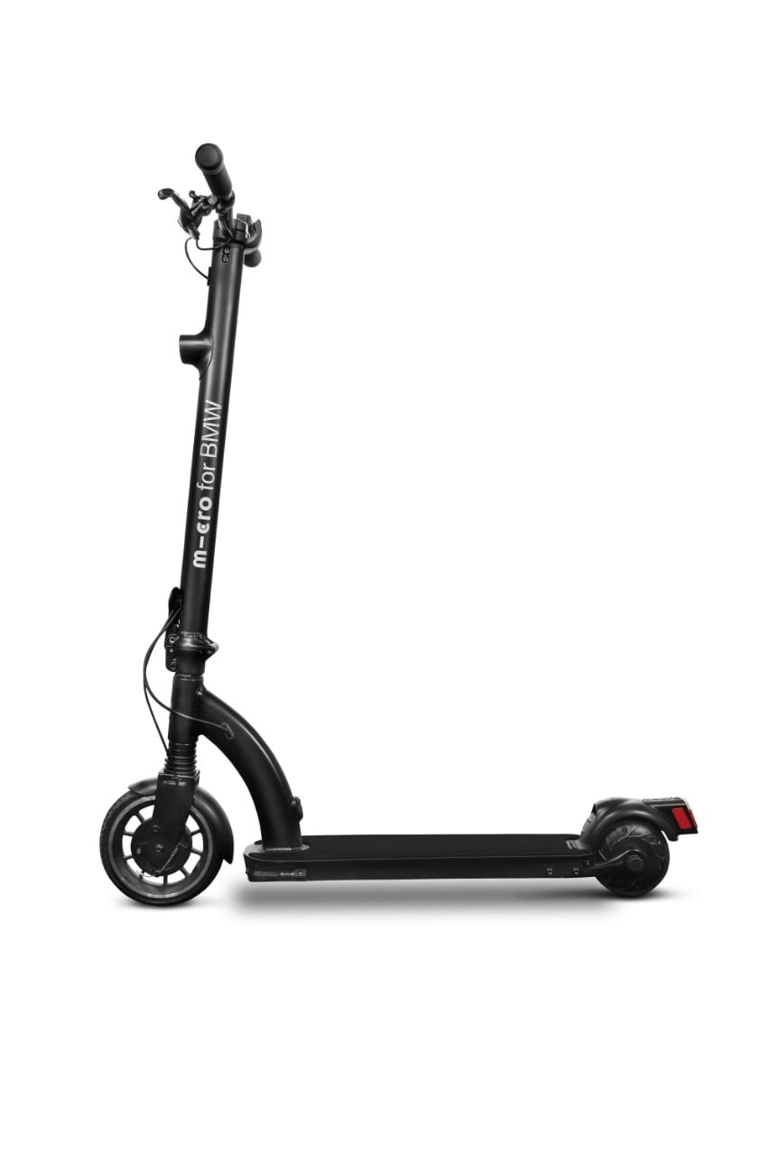 BMW lancia il monopattino elettrico