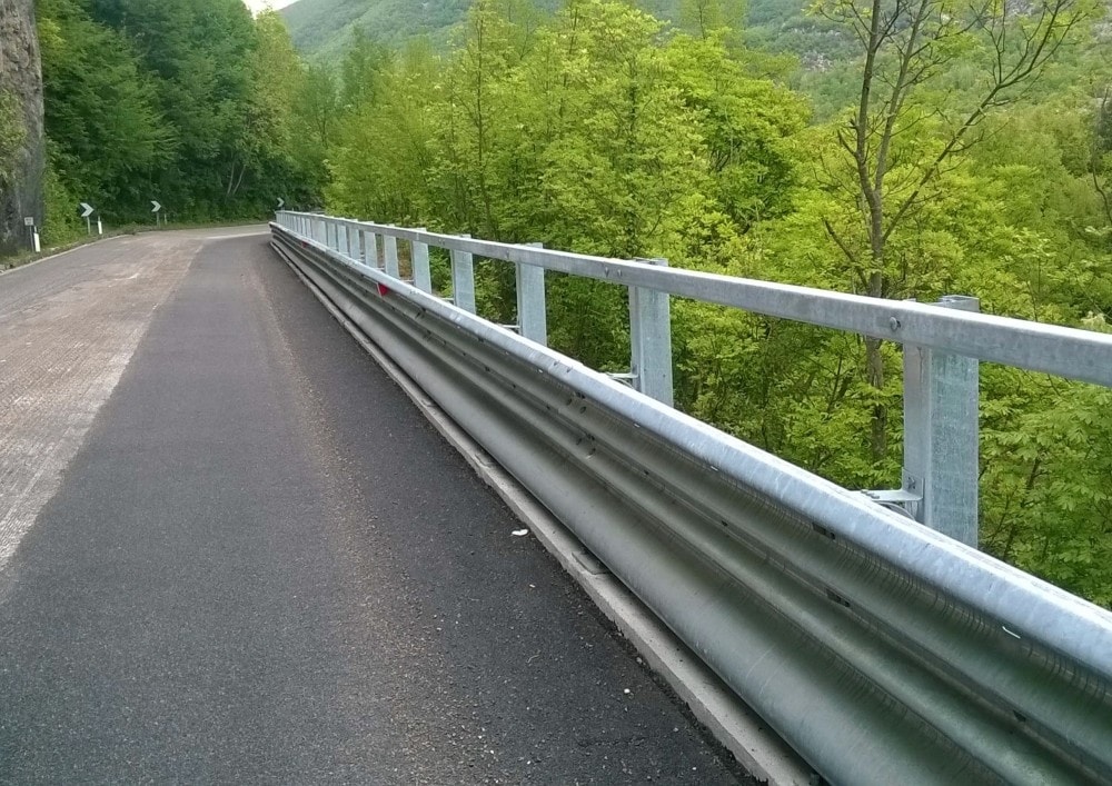 Guardrail salvamotociclisti: si può fare di più. Ecco cosa