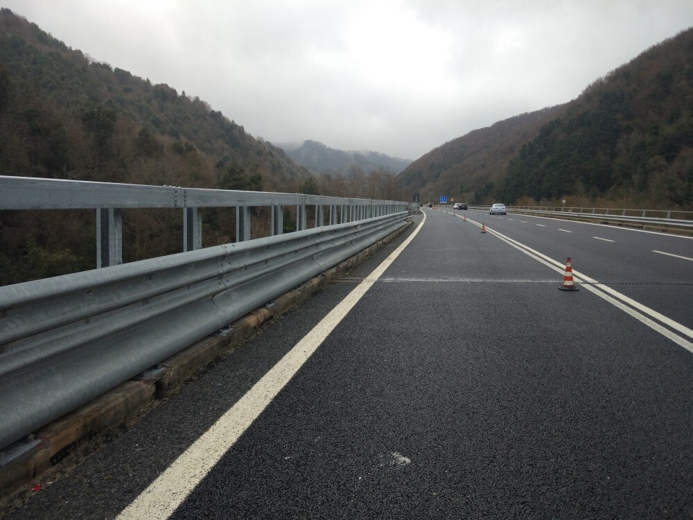 Guardrail salvamotociclisti: si può fare di più. Ecco cosa