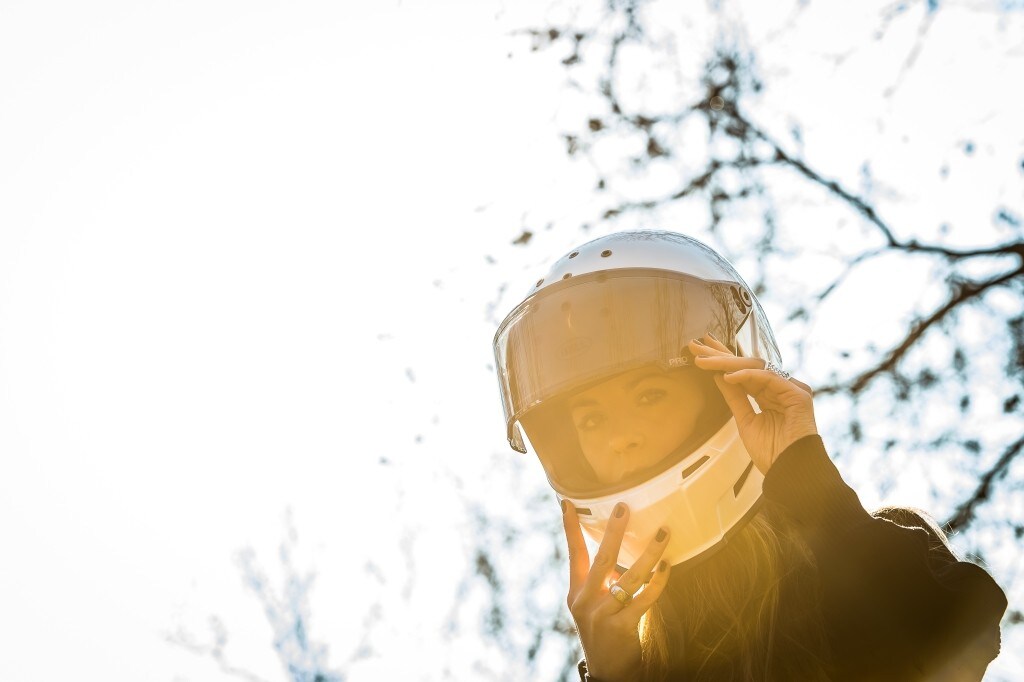 Sorpresa: c’è ancora chi non porta il casco