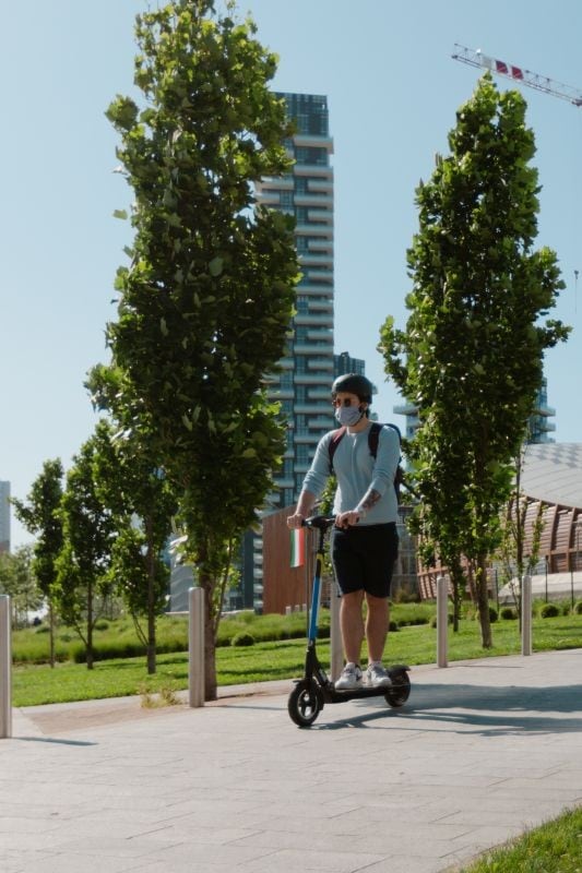 Monopattini in sharing: Dott arriva a Milano e Roma