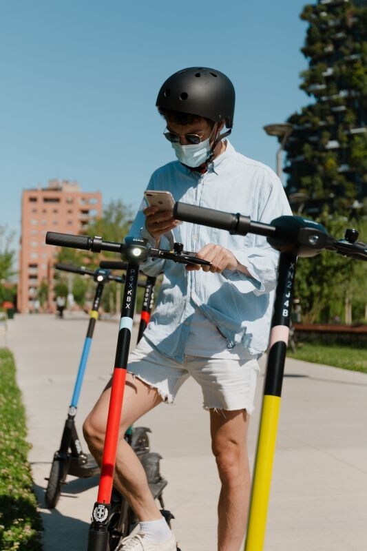 Monopattini in sharing: Dott arriva a Milano e Roma