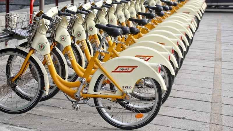 Bike sharing Milano: tariffe e operatori a confronto 