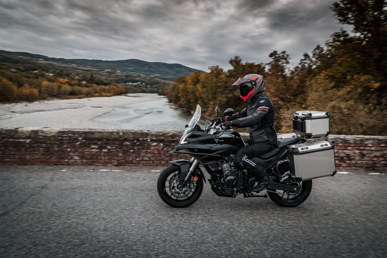 Comparativa crossover 500: Benelli SFIDA Honda e Voge 