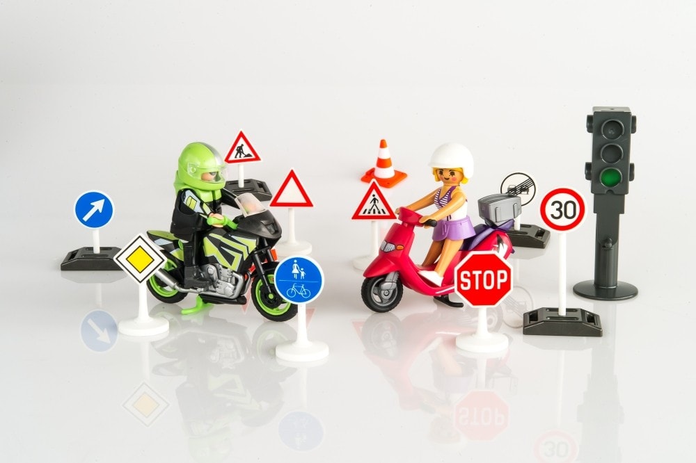 I cartelli stradali? Un pericolo pubblico 