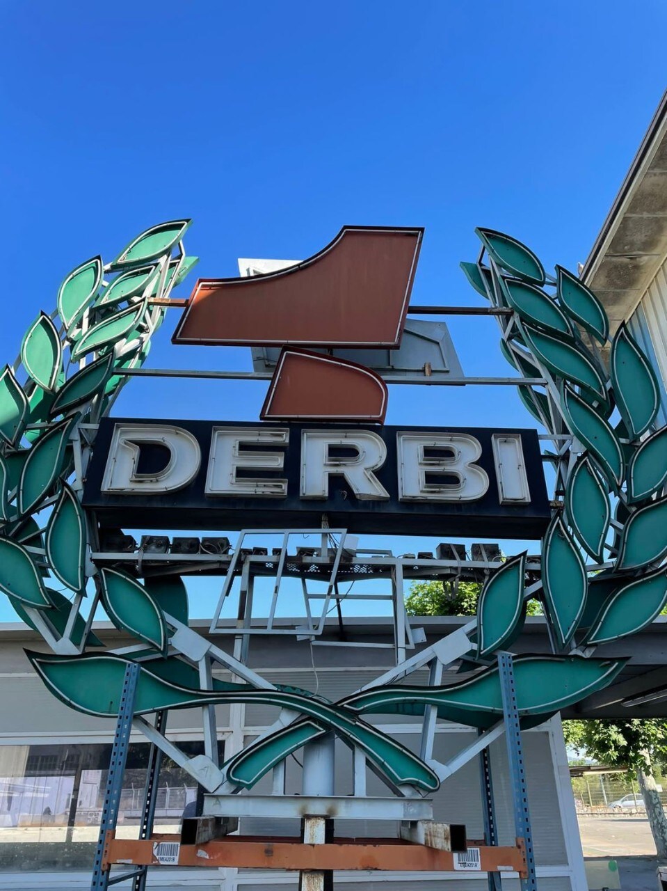 Derbi: la lenta scomparsa di un mito