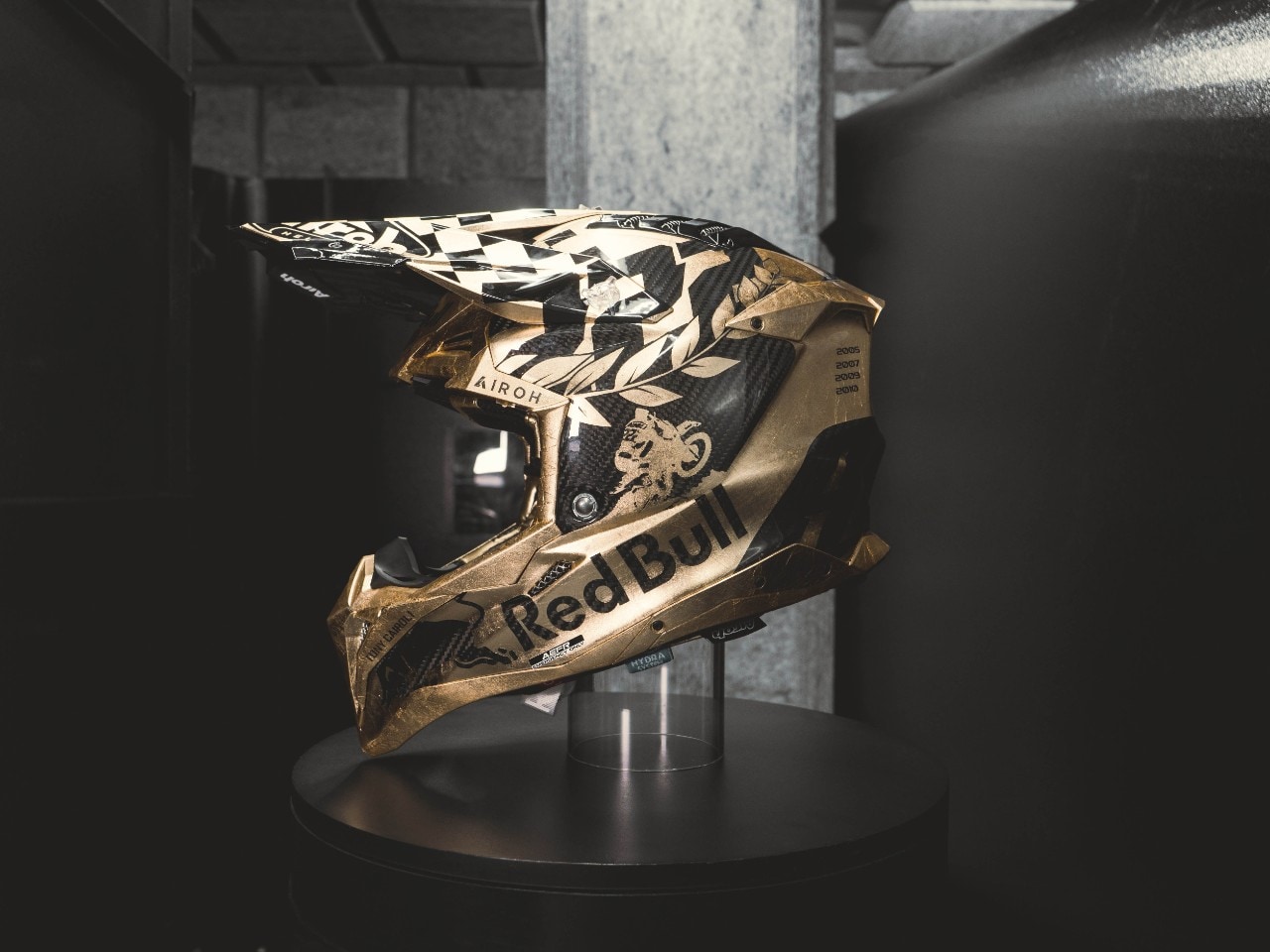 Casco d'oro Airoh per Cairoli ed Herlings - Dueruote