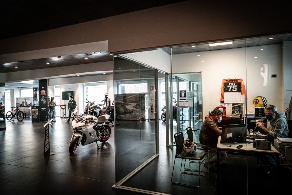 Come funziona la vita di un concessionario di moto