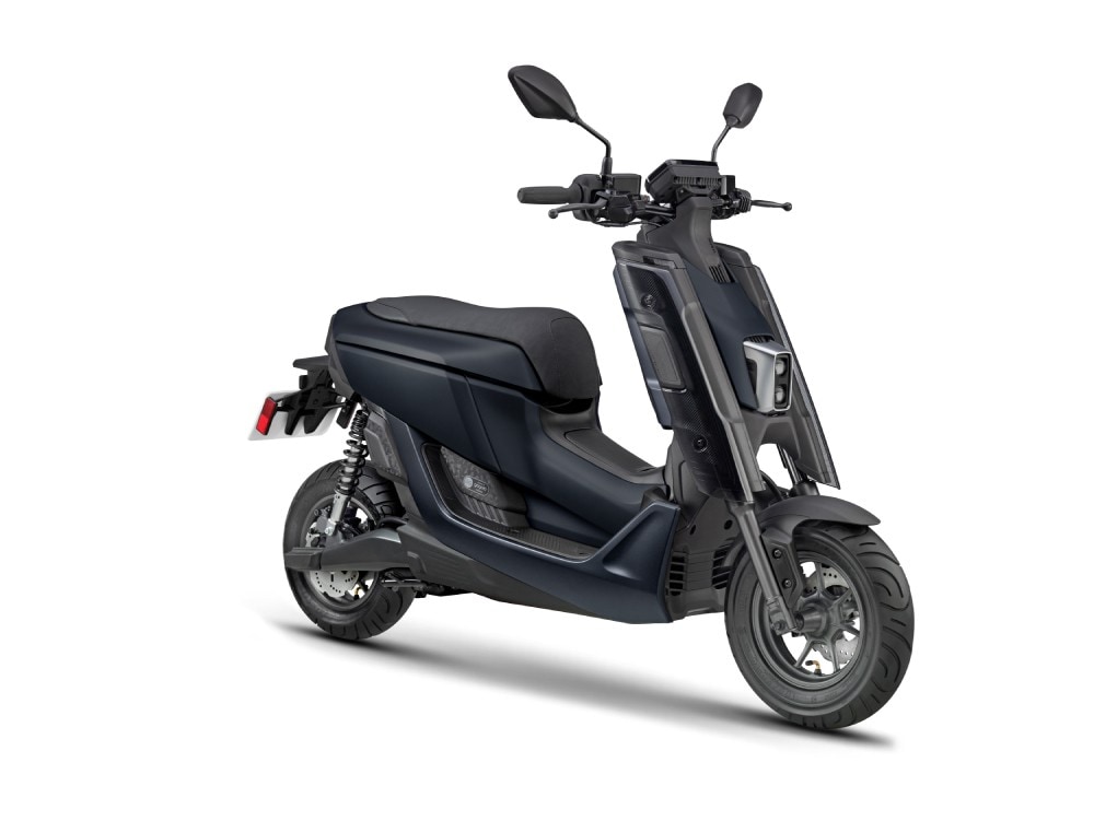 Yamaha EMF: lo scooter elettrico con batterie intercambiabili