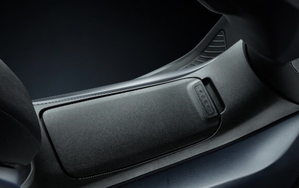 Yamaha EMF: lo scooter elettrico con batterie intercambiabili