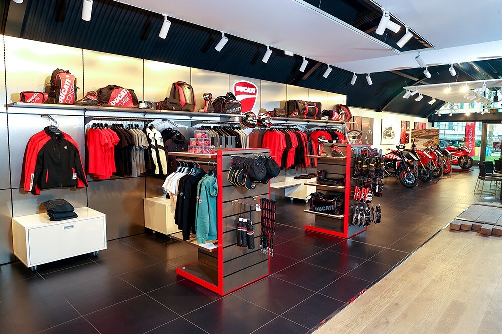 Ducati TORNA a Londra 