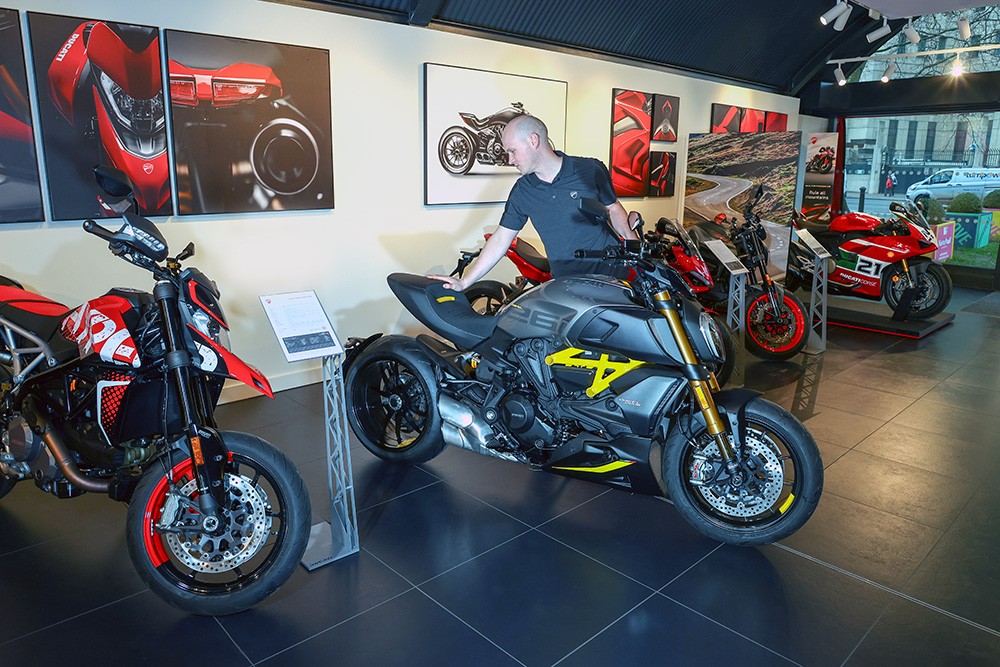 Ducati TORNA a Londra 