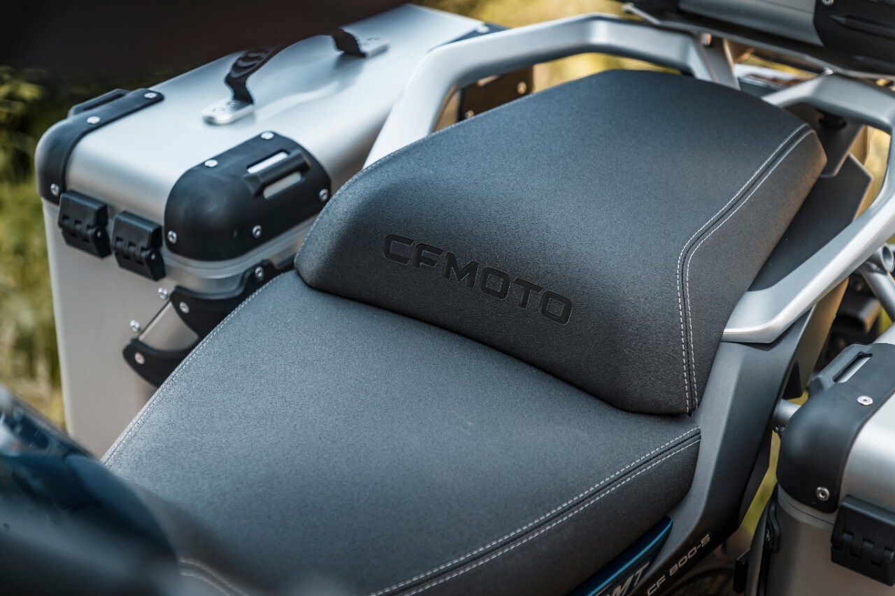 CFMOTO 800MT Touring: full equipment