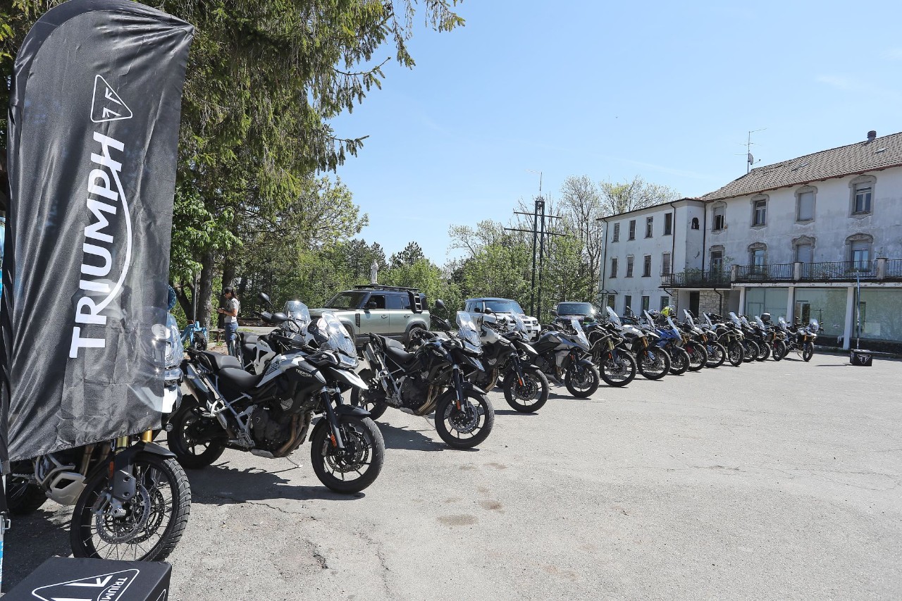 Triumph Adventure Experience SPORT