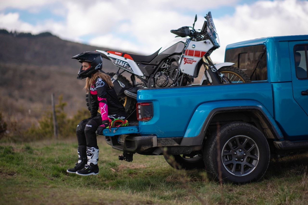 THE CHALLENGE - Una donna, una sfida: correre un rally in moto