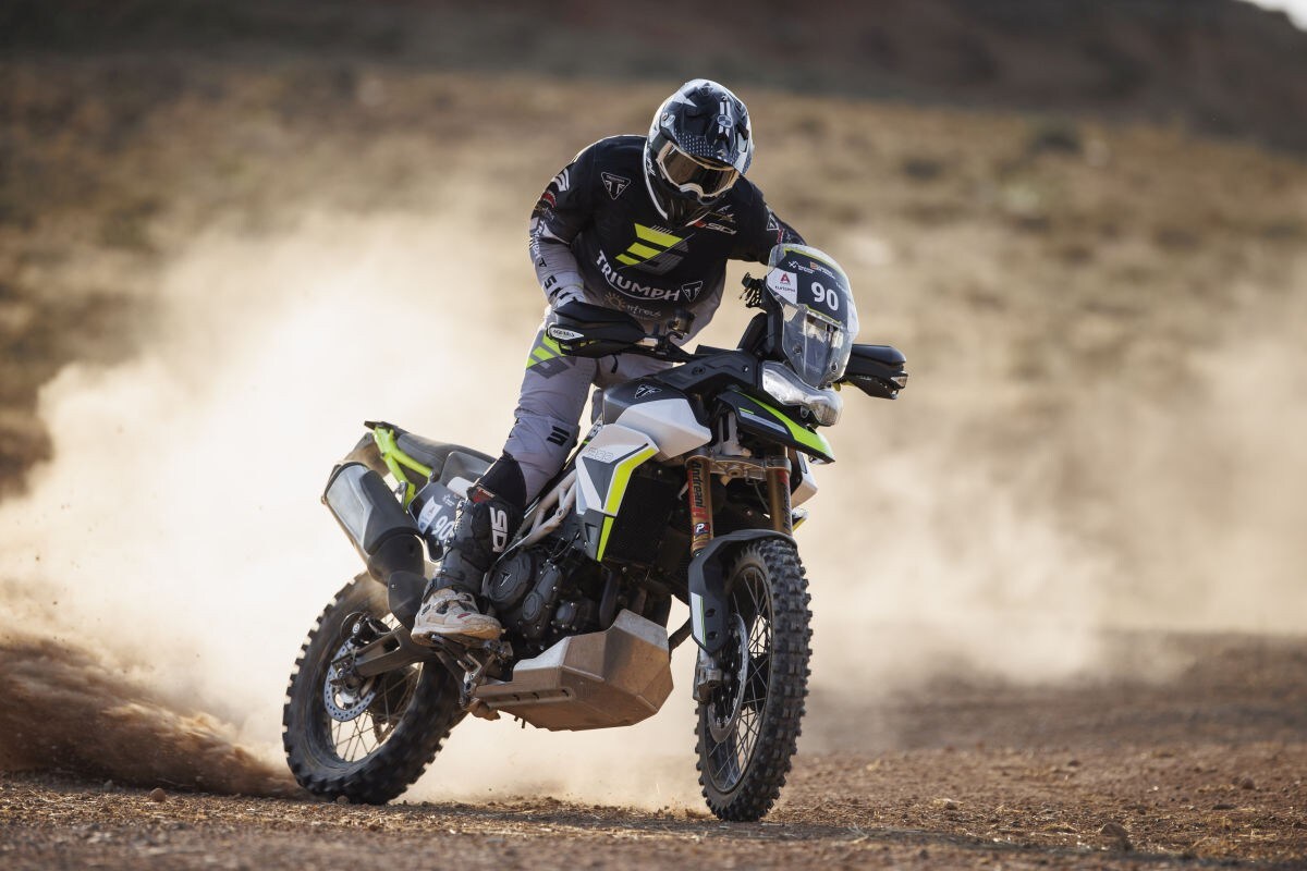 Ivan Cervantes alla Baja Aragon con una Triumph Tiger 900