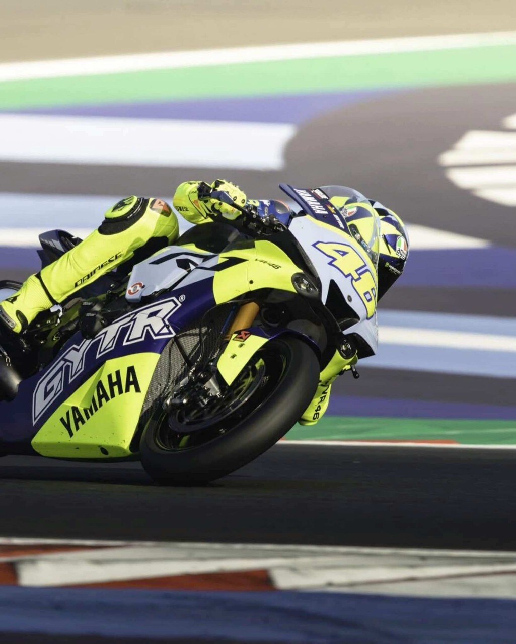 Valentino Rossi risale in moto a Misano