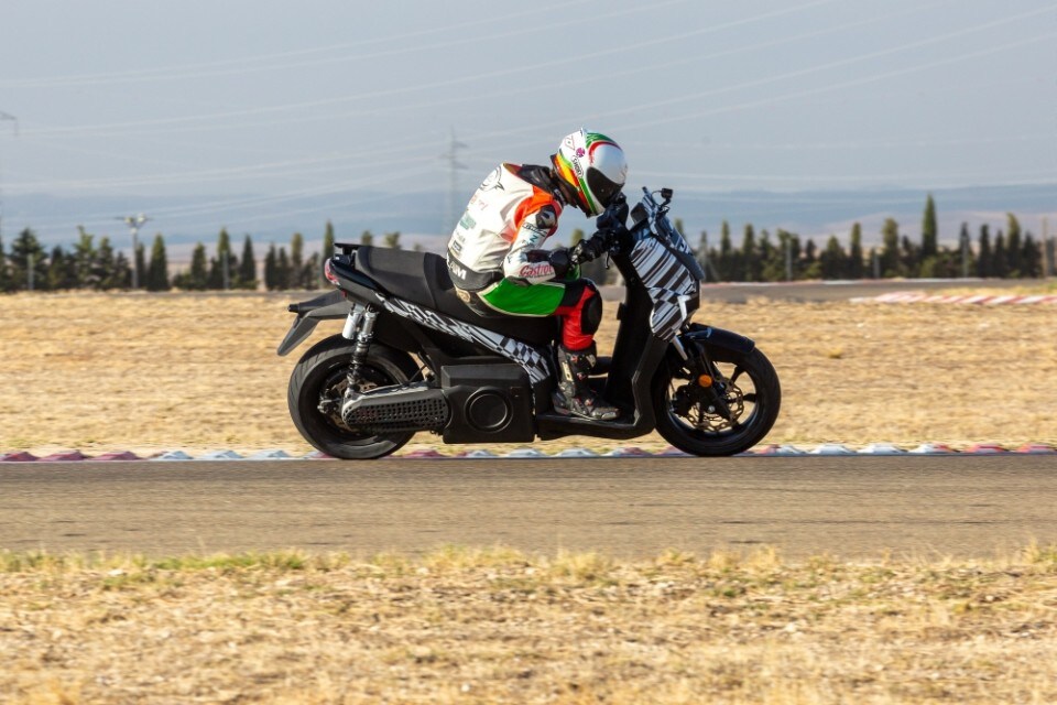 Seat Mò 125 Performance, l'elettrico da Guinness