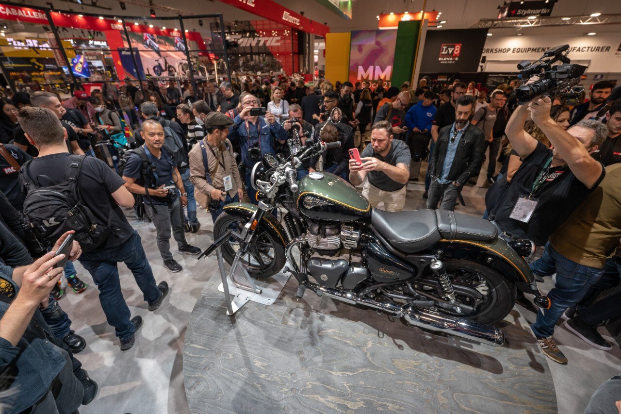 Royal Enfield. “Il segreto del successo? Ci divertiamo!”