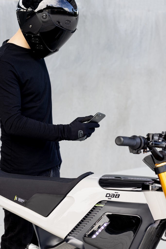 Peugeot acquista la maggioranza di DAB Motors e rilancia sulle moto elettriche