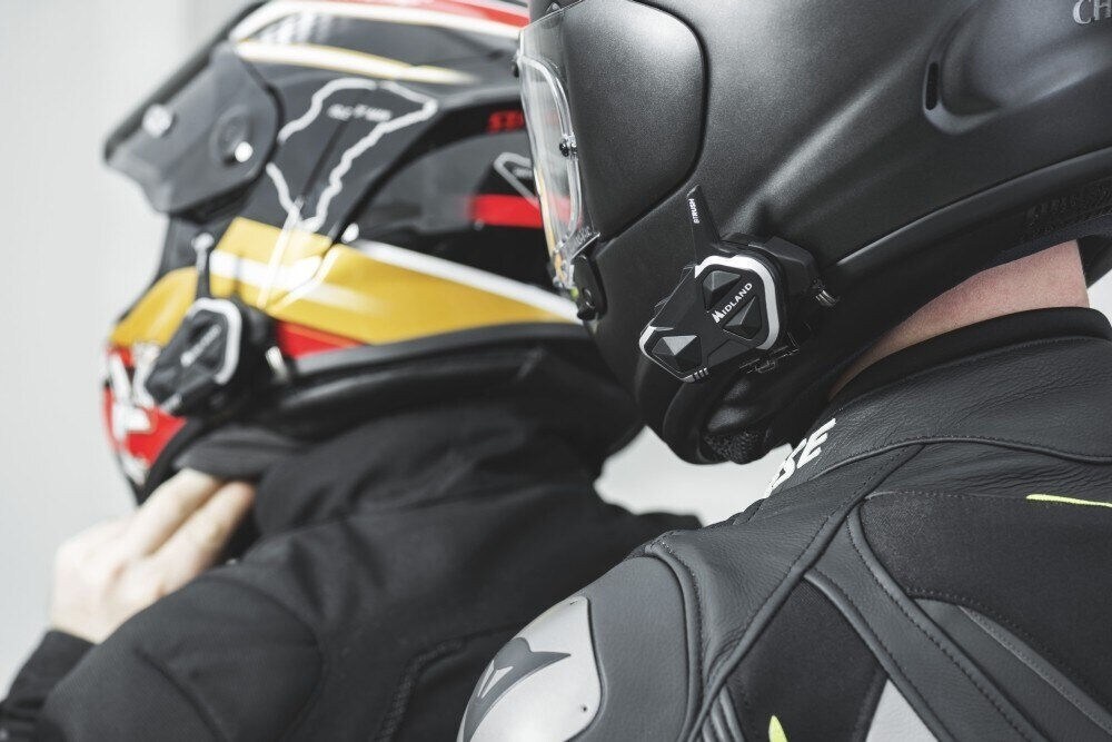 Interfono moto: il problema del volume e la distrazione